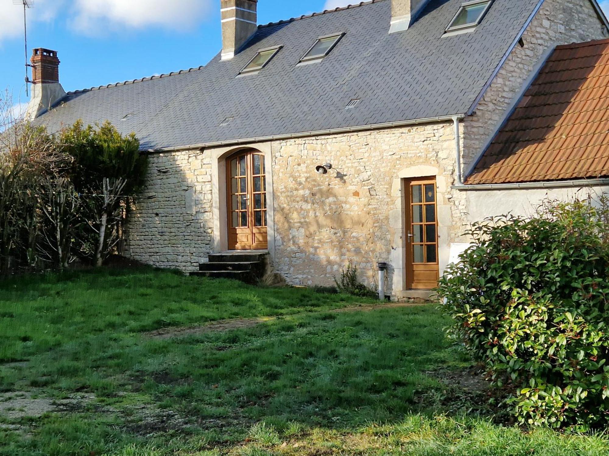 Gite Les Frenes Avec Pre Dans Joli Hameau Vermenton المظهر الخارجي الصورة